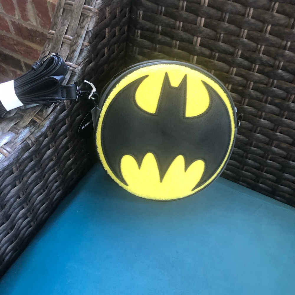 DC Loungefly Gray and Yellow Crossbody Bag